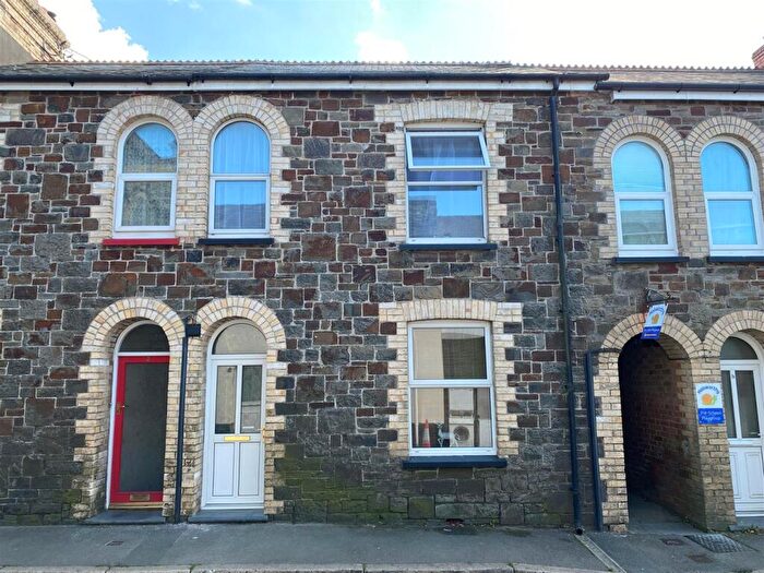 1 Bedroom Flat To Rent In Bodmin Street, Holsworthy, Devon, EX22