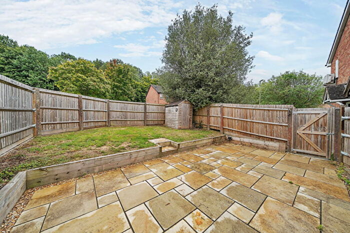 1 Bedroom Cluster House For Sale In Berkeley Drive, Basingstoke, RG22