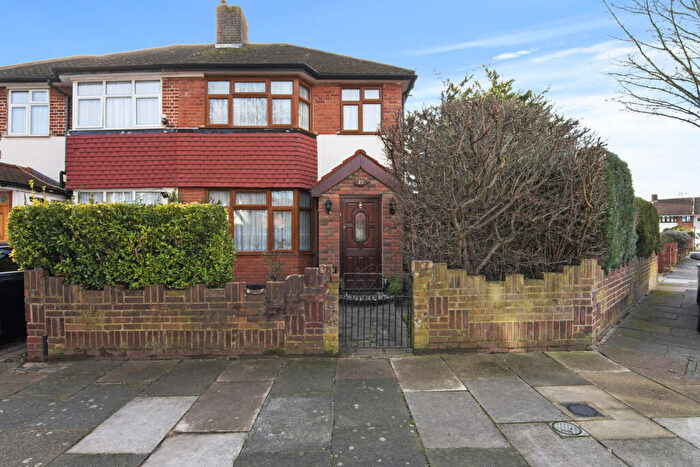 3 Bedroom Terraced House To Rent In Maypole Crescent, Ilford, IG6