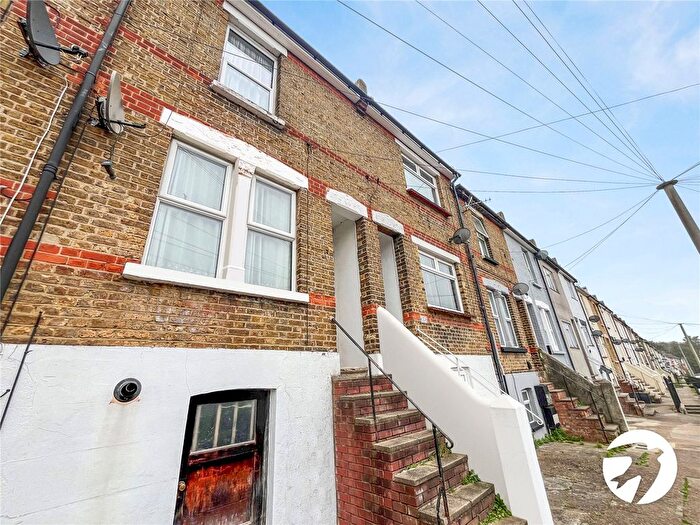 2 Bedroom Terraced House To Rent In Upper Luton Road, Chatham, Kent, ME5