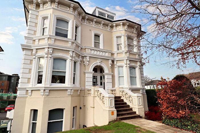 1 Bedroom Flat To Rent In Upper Grosvenor Road, Grosvenor Court, TN1