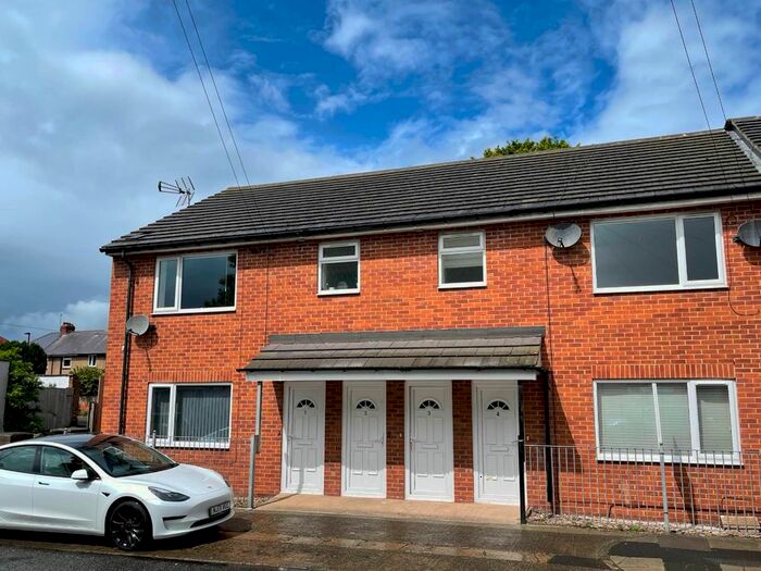 2 Bedroom Flat To Rent In Front Terrace, North Shields, NE29