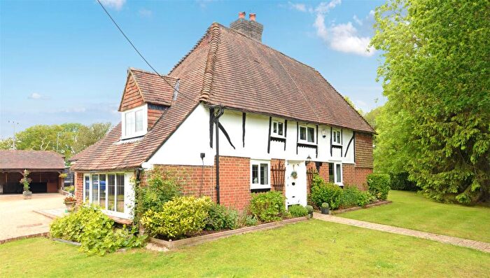 3 Bedroom Equestrian Facility For Sale In Rural Village Maidstone, Kent, ME17