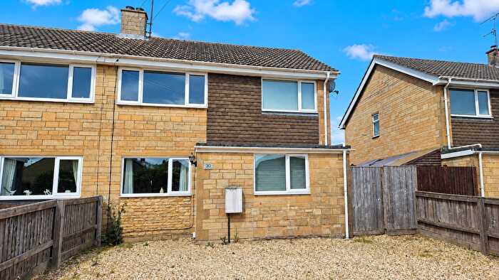 3 Bedroom Semi Detached House To Rent In Aldsworth Close, Fairford, GL7