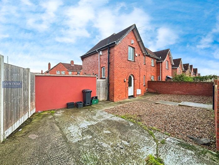 3 Bedroom End Terrace House To Rent In Torrington Avenue, Knowle, Bristol, BS4