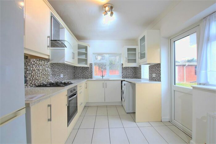 4 Bedroom Semi-Detached House To Rent In Firs Drive, Hounslow TW5