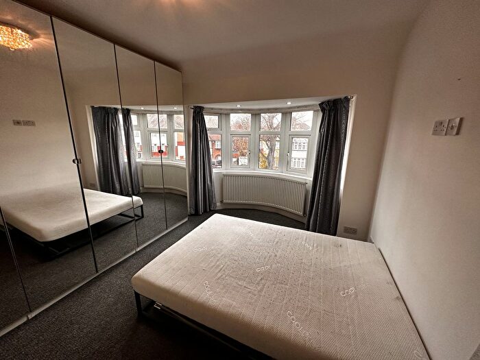 1 Bedroom Flat To Rent In Uxendon Hill, Wembley, HA9