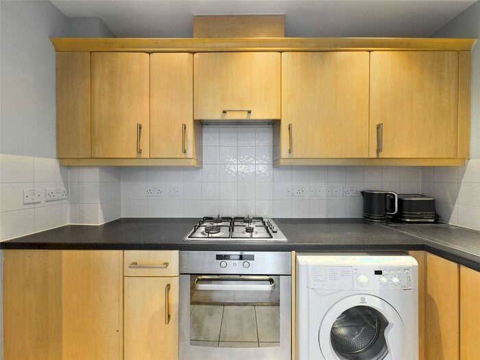 1 Bedroom Studio To Rent In Wooldridge Close, Feltham, TW14