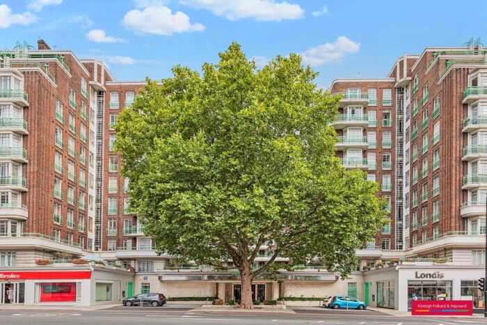 3 Bedroom Flat To Rent In Gloucester Place, London, NW1