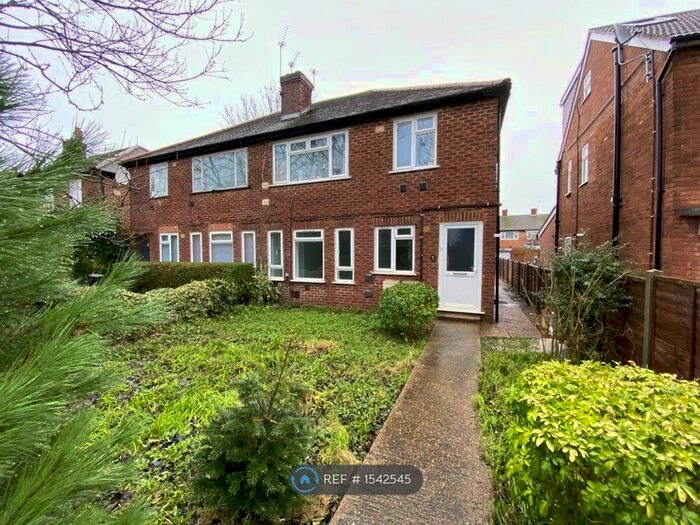 2 Bedroom Flat To Rent In Western Avenue, Perivale, Greenford, UB6