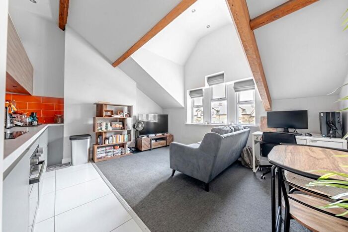 1 Bedroom Flat To Rent In Kings Road, Harrogate, HG1