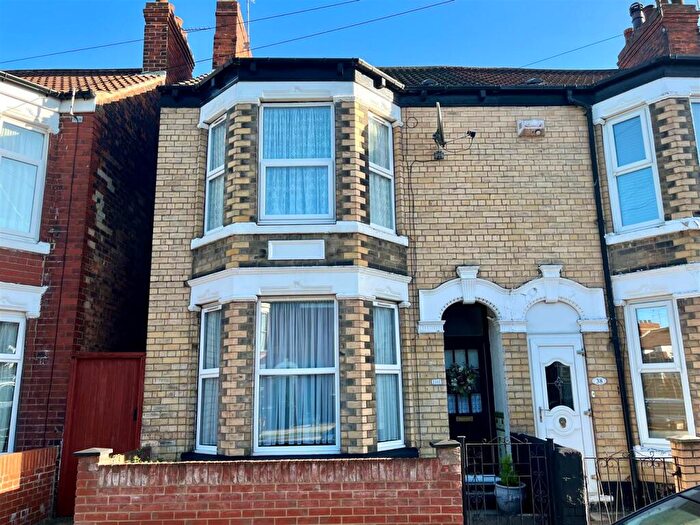 3 Bedroom Terraced House For Sale In Summergangs Road, Hull, HU8