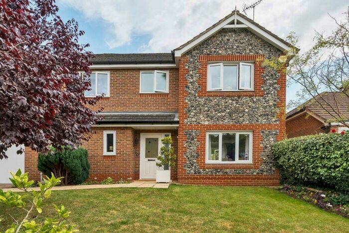 4 Bedroom Detached House For Sale In Westfield Gardens Borden, ME9