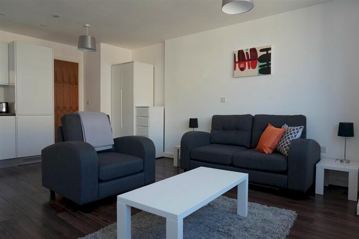 Studio To Rent In The Strand, Liverpool, L2