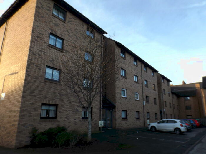 2 Bedroom Flat To Rent In Clepington Road, Central Dundee, DD3