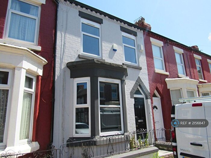 6 Bedroom Semi-Detached House To Rent In Hannan Road, Liverpool, L6