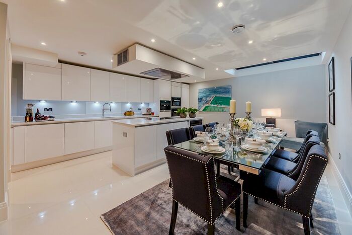 2 Bedroom Flat To Rent In Rainville Road, London, W6