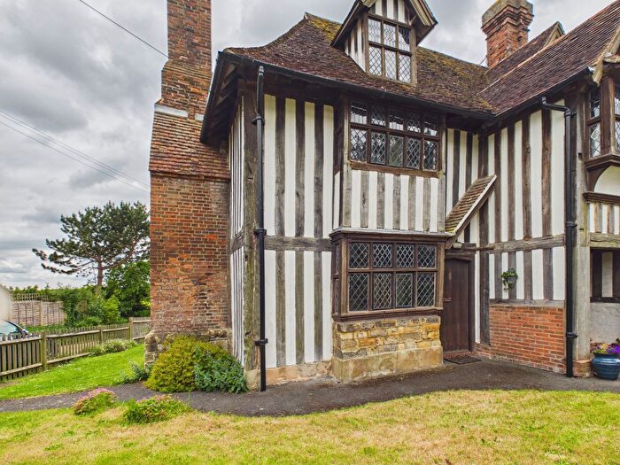 3 Bedroom Semi-Detached House For Sale In High Street, Brenchley, TN12