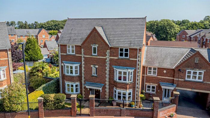 4 Bedroom Link Detached House To Rent In Astor Drive, Grappenhall Heys, Warrington, WA4