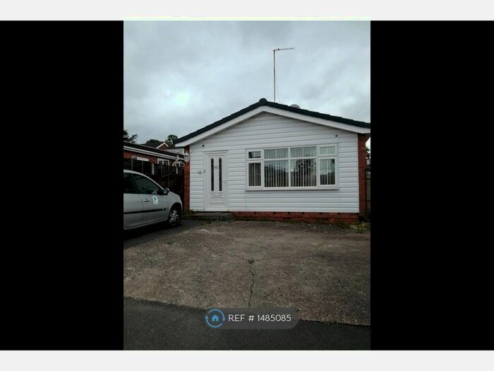 3 Bedroom Bungalow To Rent In Washington Street, Kidderminster, DY11