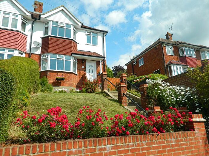 3 Bedroom Semi Detached House For Sale In Hyde Road, Sanderstead, Surrey, CR2