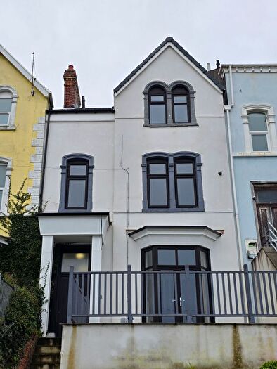 2 Bedroom Flat To Rent In Oaklands Terrace, Swansea, SA1