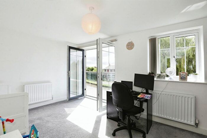 3 Bedroom Terraced House For Sale In Lock View, Rudheath, Northwich, CW9