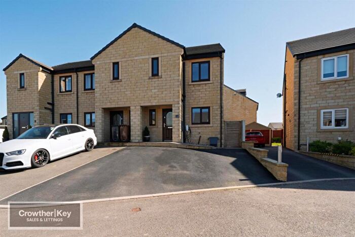 3 Bedroom End Of Terrace House For Sale In Black Edge Close, Dove Holes, Buxton, SK17