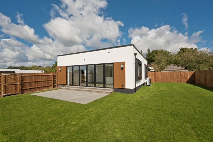 2 Bedroom Bungalow For Sale In Wexham Street, Stoke Poges, Buckinghamshire, SL3