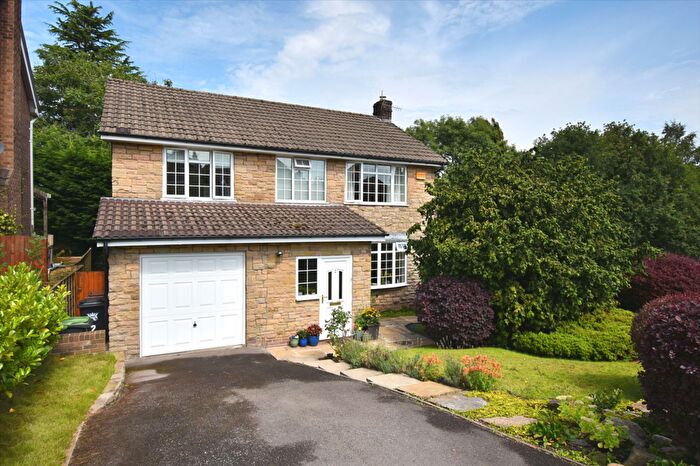 5 Bedroom Detached House For Sale In Meadowfield, Whaley Bridge, SK23