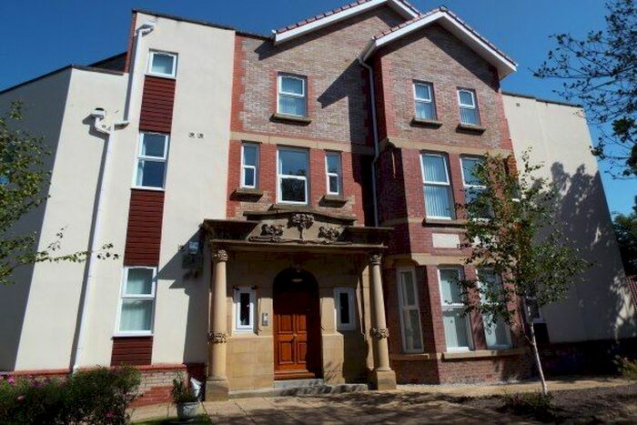 2 Bedroom Flat To Rent In Victoria Road, Liverpool, L37
