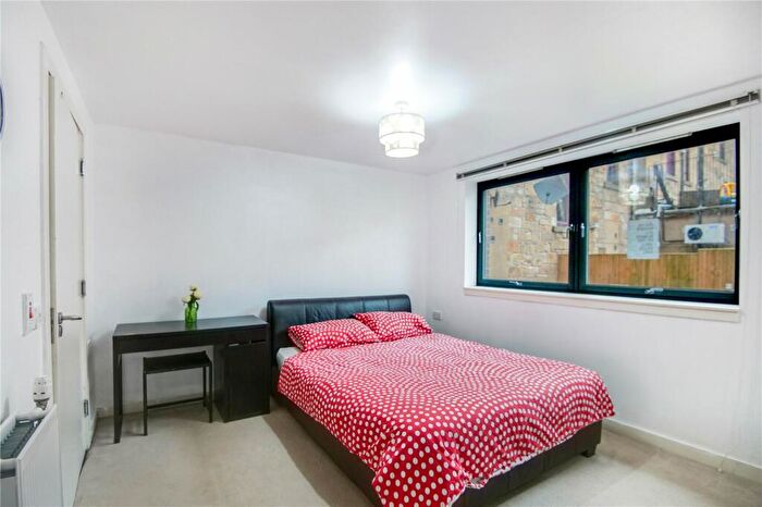 2 Bedroom Flat For Sale In Golspie Street, Glasgow, Glasgow City, G51