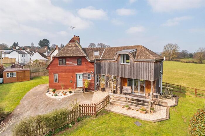 4 Bedroom Detached House For Sale In Kenn, Exeter, EX6