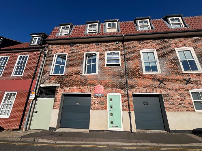 2 Bedroom Property To Rent In Stonecutters Way, Great Yarmouth, NR30