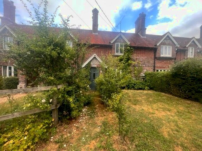 3 Bedroom Cottage To Rent In Church Road, Privett, Alton, GU34