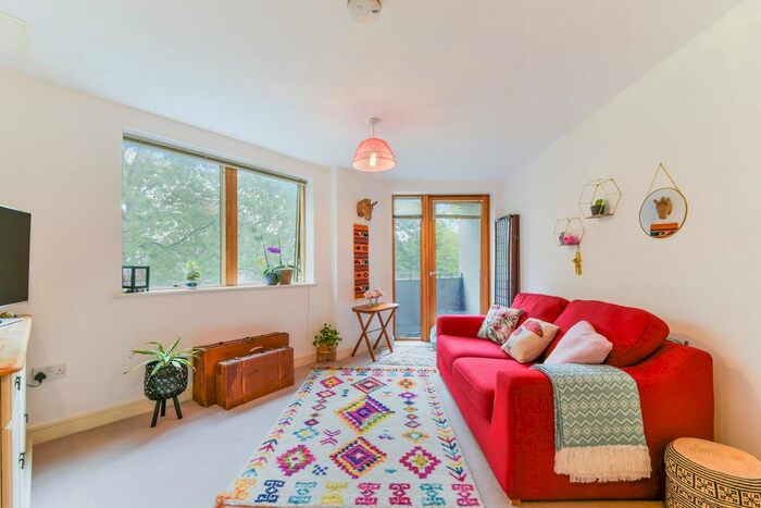 1 Bedroom Flat To Rent In Time House, SW11