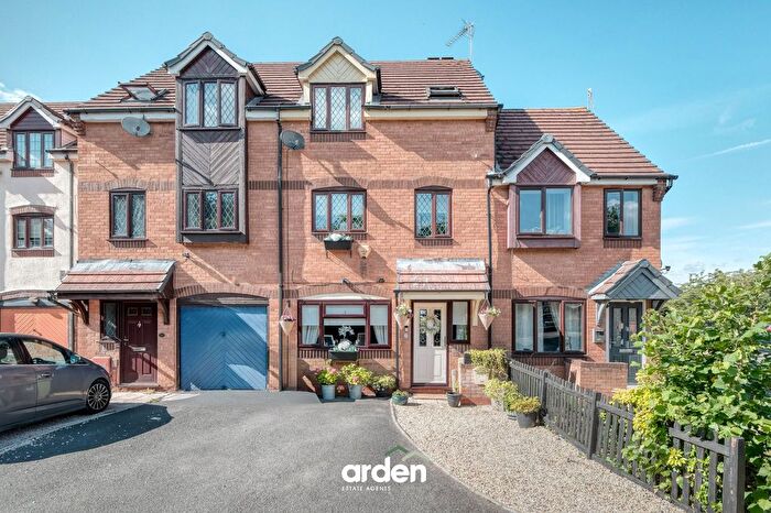 4 Bedroom Terraced House For Sale In Howcroft Green, Great Meadow, WR4