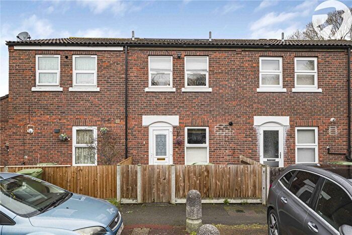4 Bedroom Terraced House For Sale In Wicks Close, Mottingham, London, SE9