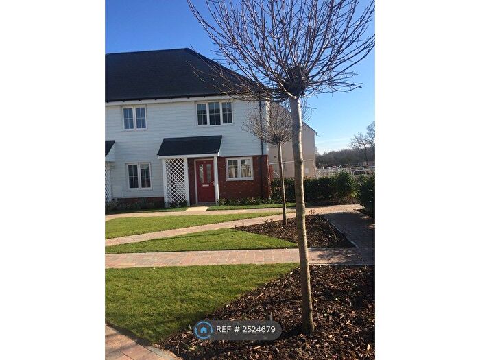 2 Bedroom End Of Terrace House To Rent In Wagtail Walk, Ashford, TN25