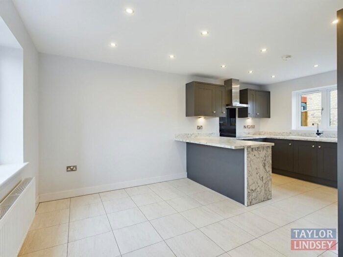 3 Bedroom Detached House For Sale In Flavian Road, Lincoln, LN2