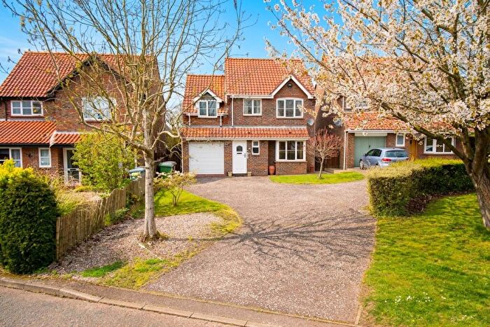 5 Bedroom Detached House For Sale In Oxcroft, Acle, Norwich, NR13