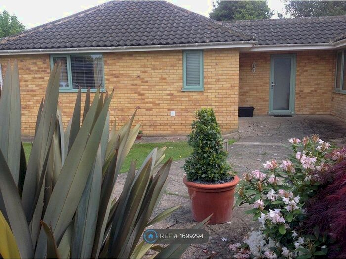 2 Bedroom Bungalow To Rent In Denton Lane, Wootton, Canterbury, CT4
