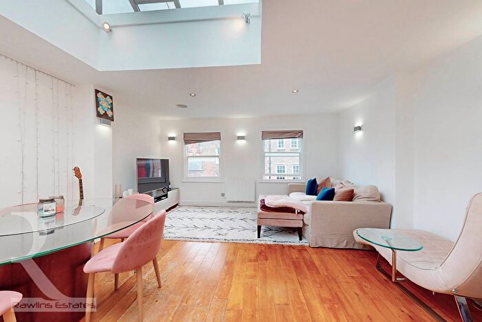 2 Bedroom Flat To Rent In South Molton Street, Mayfair, W1K