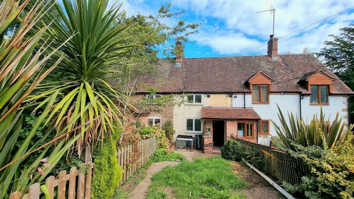 2 Bedroom Cottage For Sale In Ross Road, Longhope, GL17