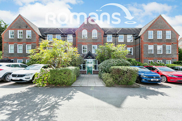 2 Bedroom Apartment To Rent In West Drive, Sonning, RG4