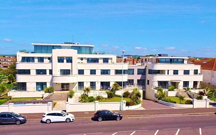 2 Bedroom Flat For Sale In Vista Mare West, West Parade, West Worthing, West Sussex, BN11