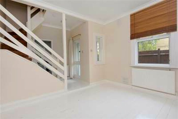 1 Bedroom Maisonette Flat To Rent In Aldermary Road, Bromley, BR1