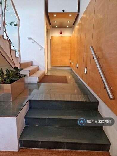 2 Bedroom Flat To Rent In Brody House, London, E1