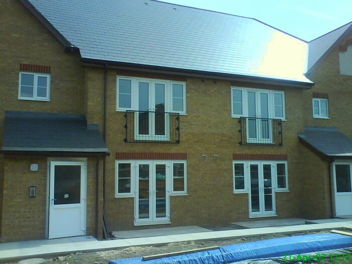 2 Bedroom Flat To Rent In Aubrey Court, Dawley Road, Hayes, Middlesex, UB3