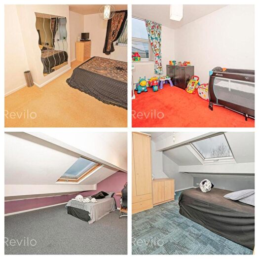 2 Bedroom Terraced House For Sale In Mosshey Street, Shaw, OL2